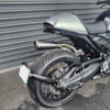 BMW R12 nineT (23-26) ライセンスプレートサポート 「SIDE ARM」 RIZOMA_12