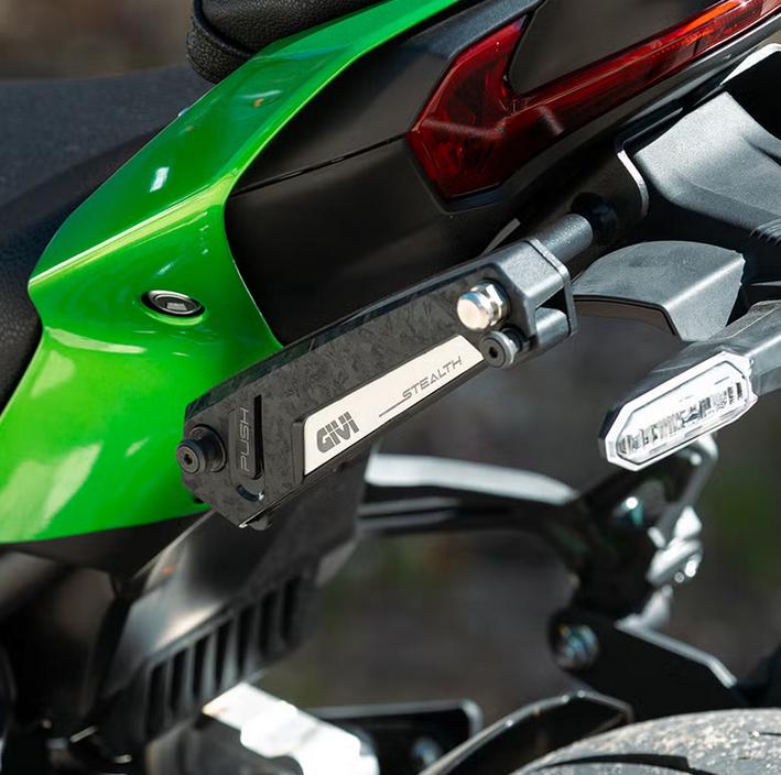 カワサキ Z900（25-26） ステルスサイドバッグホルダー GIVI | バイク