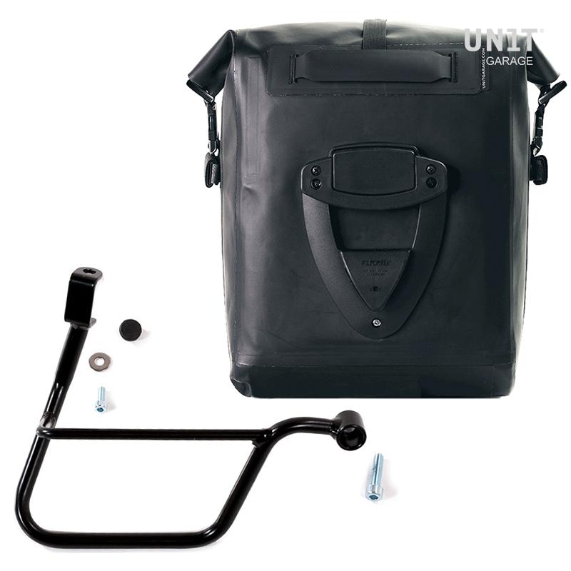 Triumph Bonneville T100 (17-) サイドパニア Khali TPU 右側キャリア付 Unit Garage_1