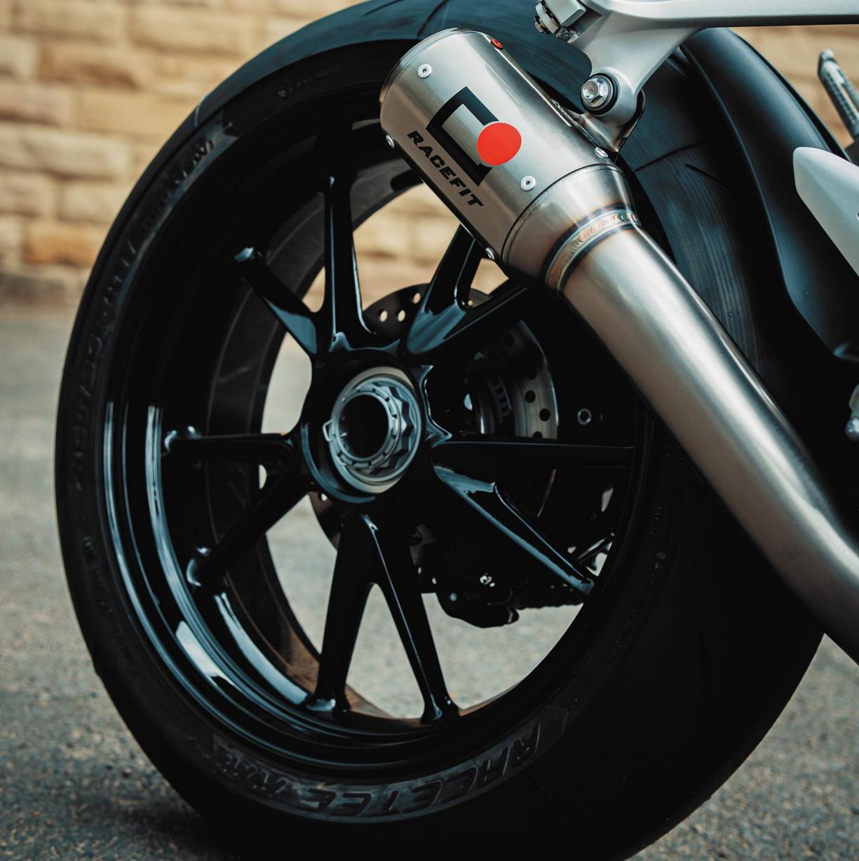 RACEFIT(レースフィット) Triumph SPEED TRIPLE 1200 RS マフラー