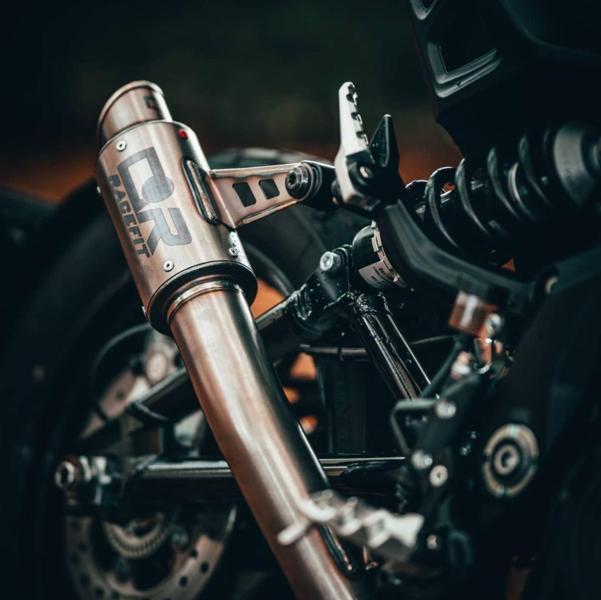 RACEFIT カーボンファイバー マフラー インディアン FTR1200（19-21）グローラー スリップオンマフラー