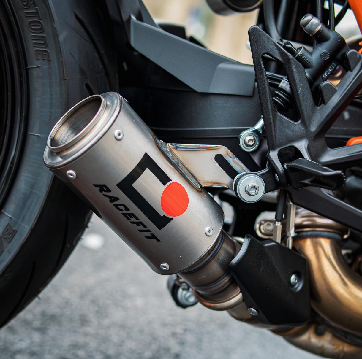 KTM SuperDuke 1290R 1390R (20-25) チタンフルエキゾースト シングル
