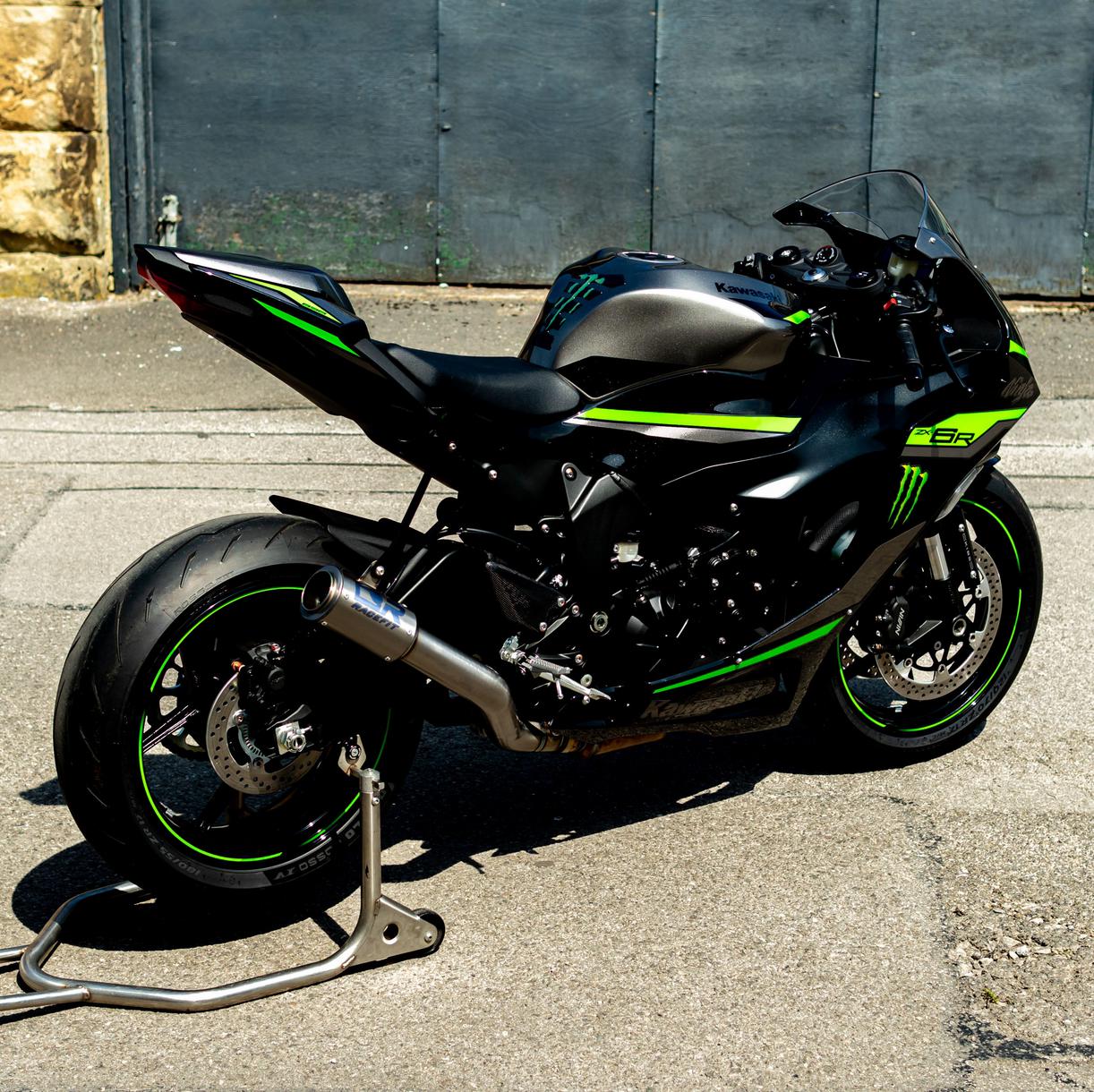 カワサキ ZX-6R/636（24-26） ブラックエディション スリップオン