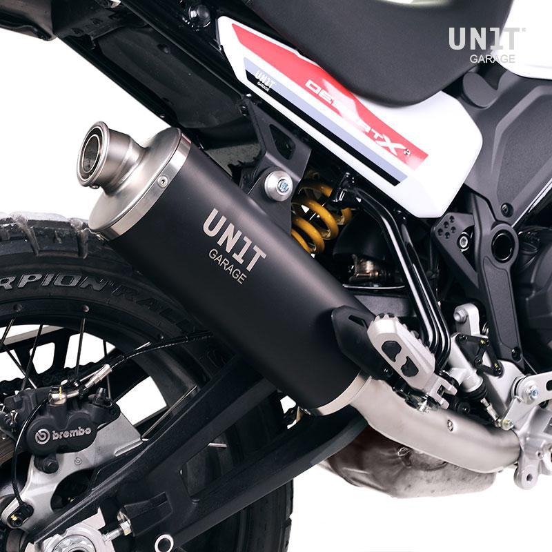 UNIT GARAGE スリップオンマフラー デザートX 22- チタン スリップオンマフラー ブラック UNIT GARAGE