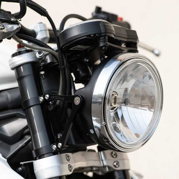 Triumph Street Triple 765 S/R (20-23) シングルヘッドライトコンバージョンキット ラウンド ハロゲンECE MOTODEMIC_1