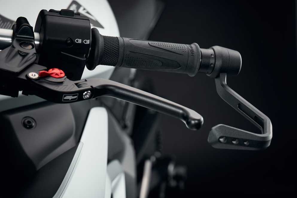 Triumph トラッカー400 (26-) レバープロテクターキット(ブレーキ/クラッチ) ロードバーエンドタイプ Evotech Performance_4