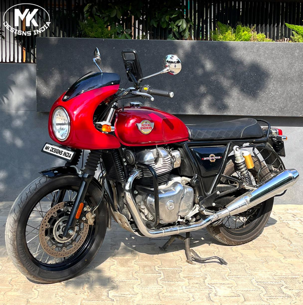 ロイヤルエンフィールド インターセプター650用 タンクカバー（穴なし