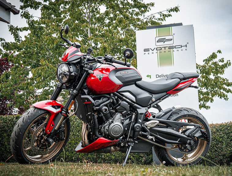 Triumph トライデント660/800 (26-) スイングアームマウントフェンダーレスキット Evotech Performance_7