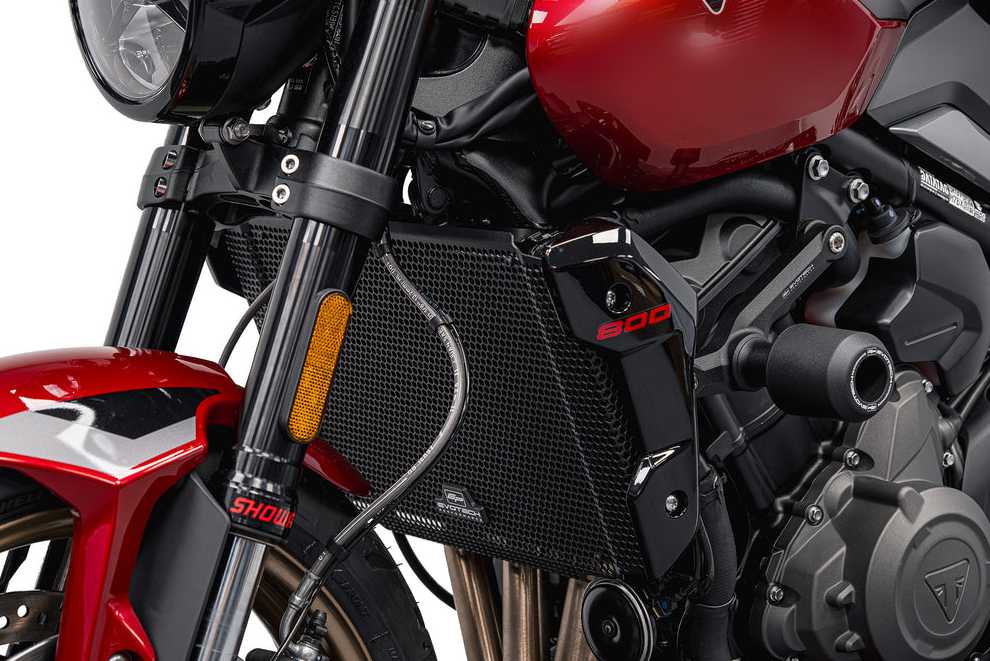 Triumph トライデント660/800 (26-) フレームスライダー(クラッシュプロテクション) Evotech Performance_3
