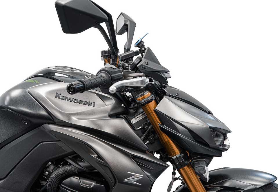 KAWASAKI Z1100 (26-) Quad Lock対応フロントサブフレーム装着型スマートホンマウント Evotech Performance_3