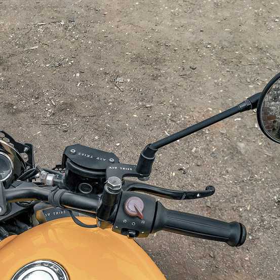 ロイヤルエンフィールド クラシック350 (22-) フロントブレーキリザーバーカバー ADV TRIBE_4